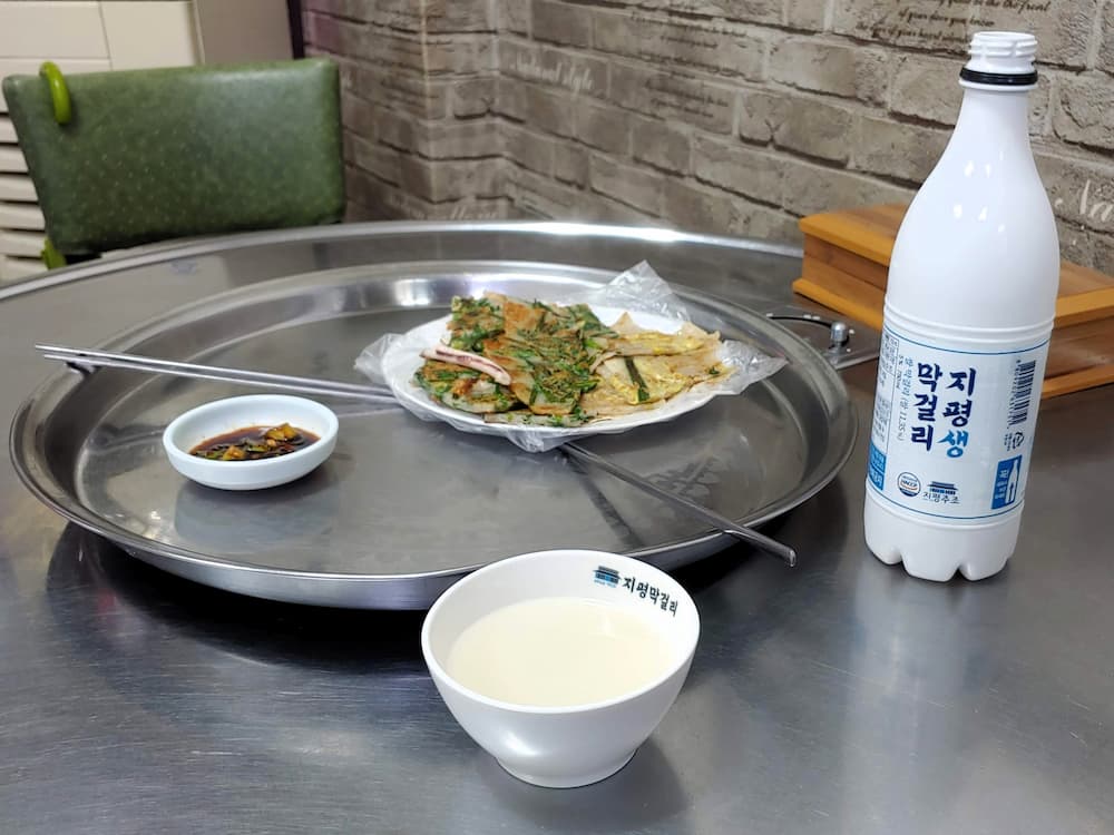 양평시장 부침개와 막걸리 한상