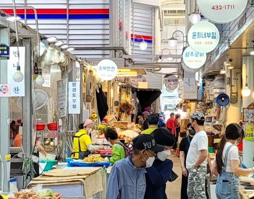 홍천중앙시장 상설시장 내부 풍경