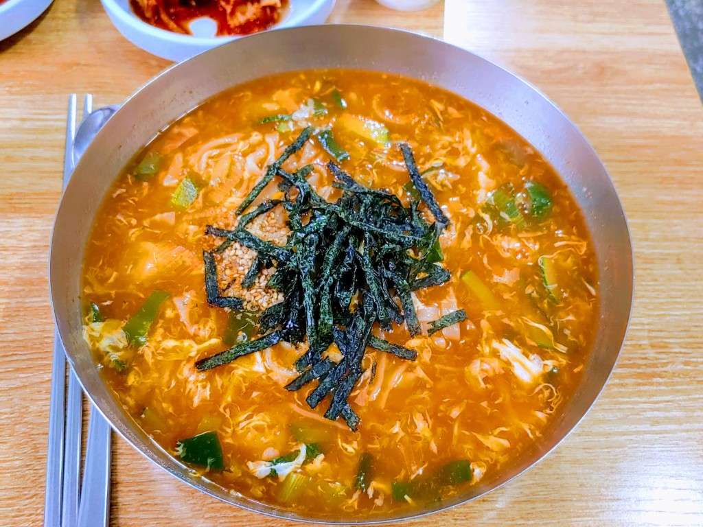 묵호항 대우칼국수 장칼국수 한 그릇